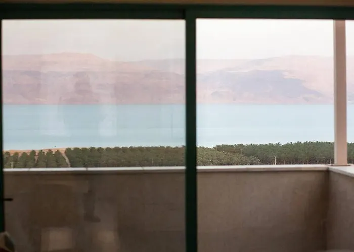 Family Apartment Dead-Sea View